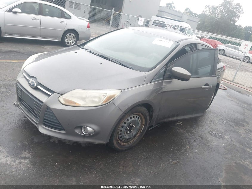 Vin: 1fahp3f22cl207684, lot: 46485007, ford focus se 20122