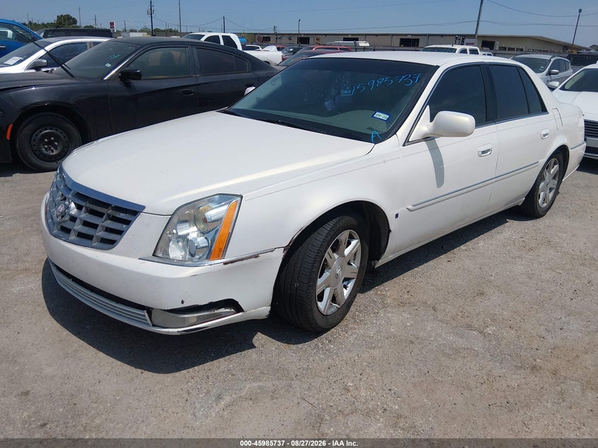 2007 Cadillac DTS, Normal Wear & Tear, IAAI, VIN 1G6KD57Y07U168796 — photo 2