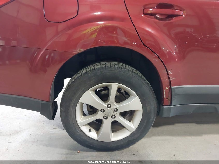 2013 SUBARU OUTBACK auction photo 6