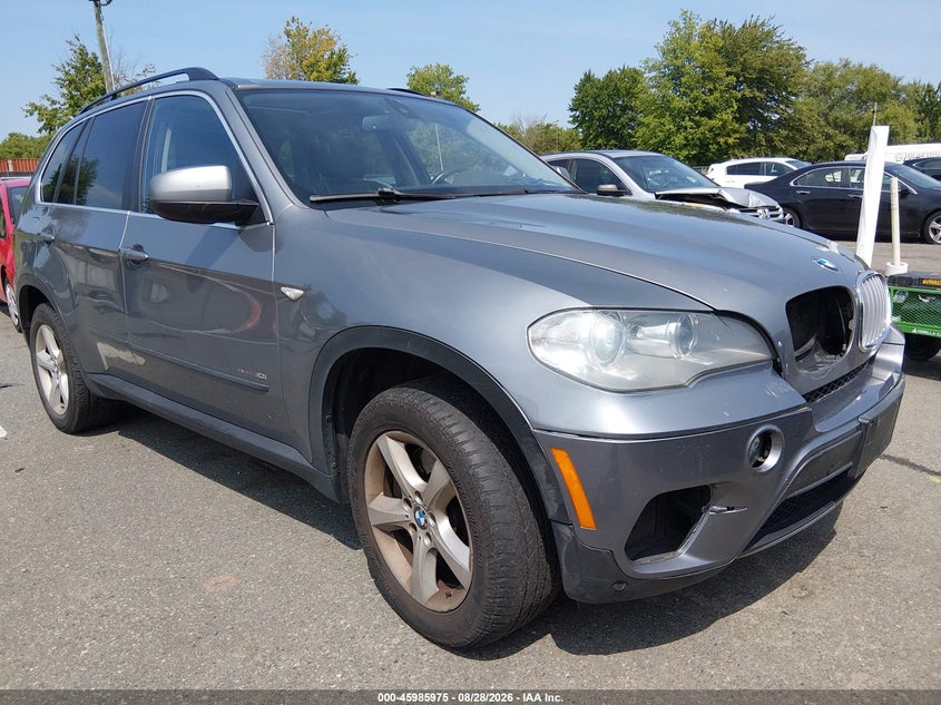 Vin: 5uxzv8c59d0c16905, lot: 46485248, bmw x5 xdrive50i 2013 img_1