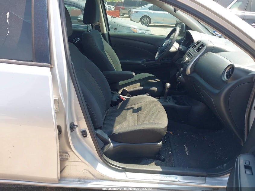2013 NISSAN VERSA auction photo 5