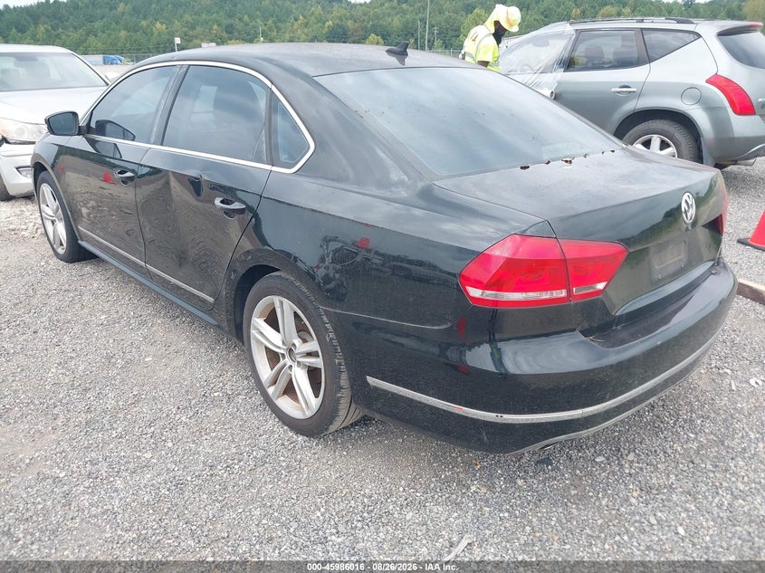 2013 VOLKSWAGEN PASSAT auction photo 3