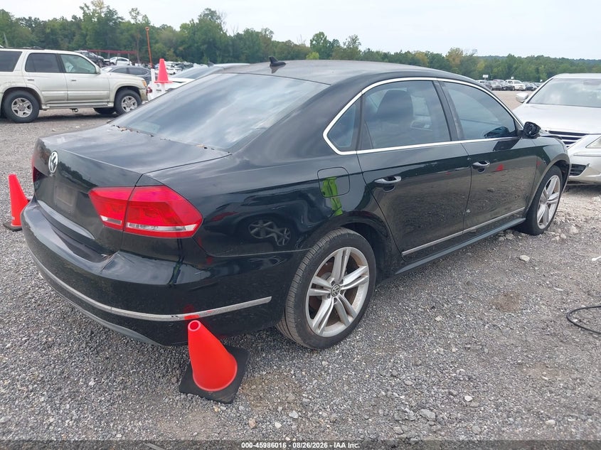 2013 VOLKSWAGEN PASSAT auction photo 4