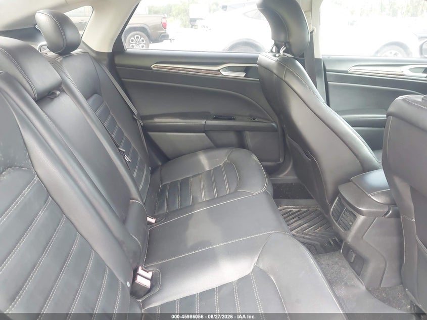 2013 FORD FUSION auction photo 8