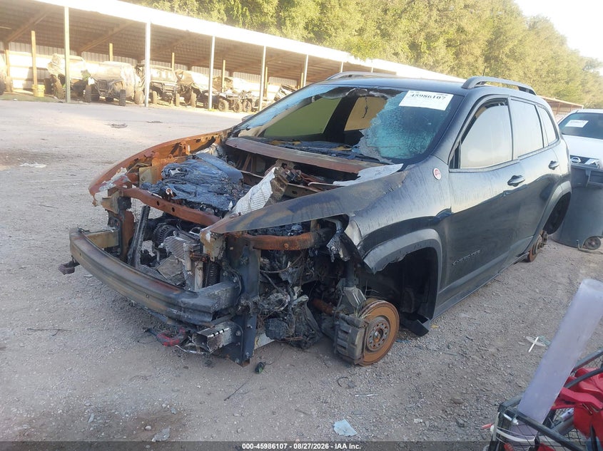 2018 Jeep Cherokee, Normal Wear & Tear, IAAI, VIN 1C4PJMBB1JD609531 — photo 2