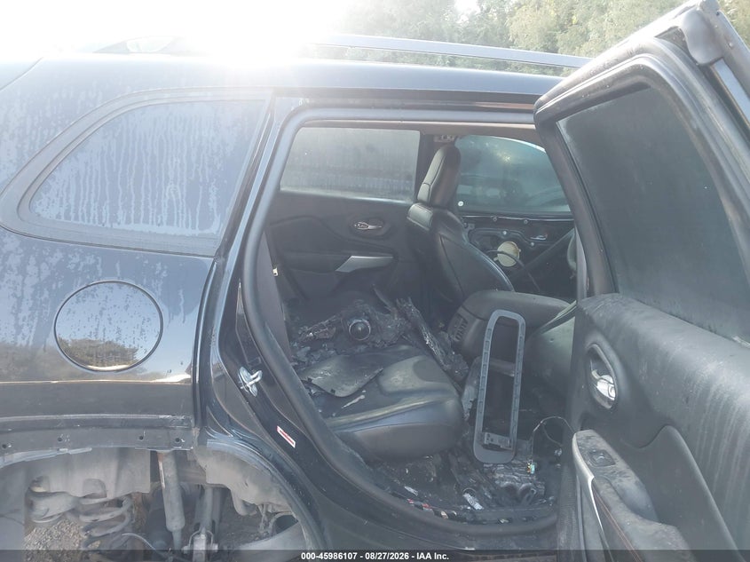 2018 JEEP CHEROKEE auction photo 8