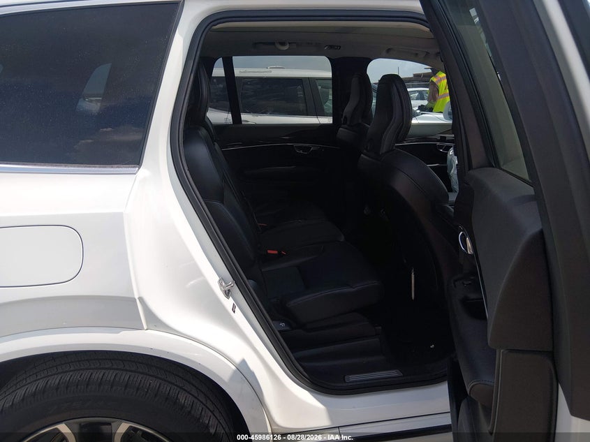 VOLVO XC90 - zdjęcie 8