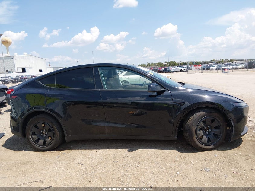 TESLA MODEL Y - zdjęcie 13