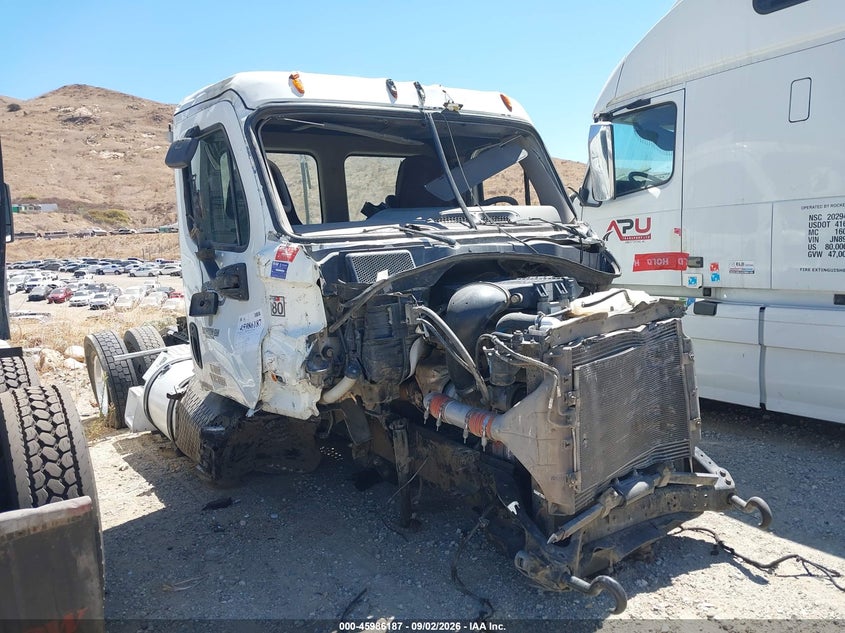 2015 FREIGHTLINER CASCADIA 113 auction photo 1