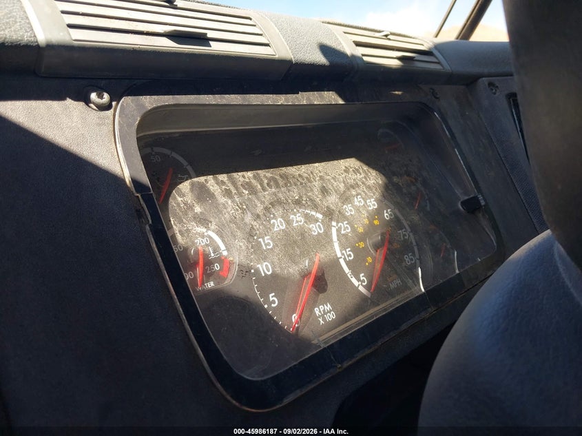 2015 FREIGHTLINER CASCADIA 113 auction photo 6