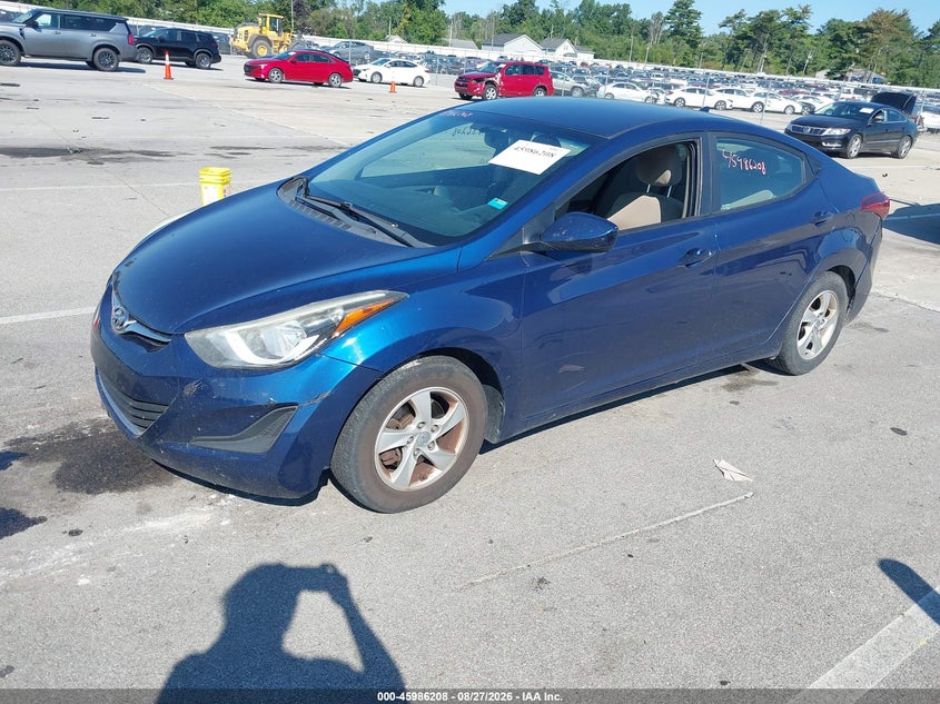 2015 HYUNDAI ELANTRA auction photo 2