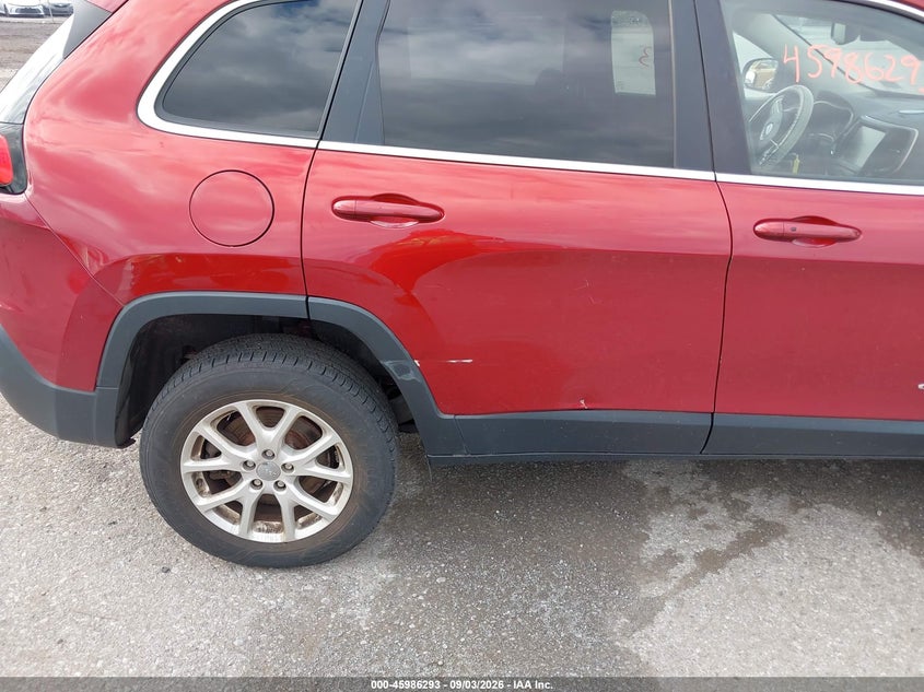 2016 JEEP CHEROKEE auction photo 6