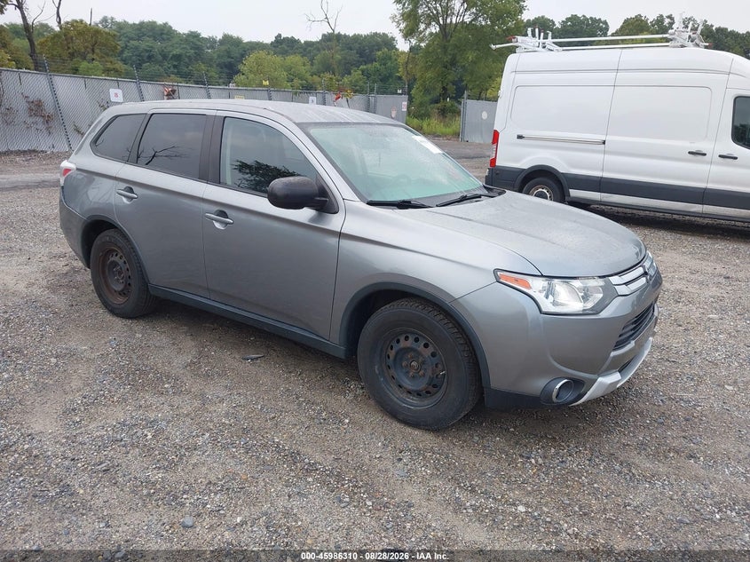 2015 Mitsubishi Outlander ES