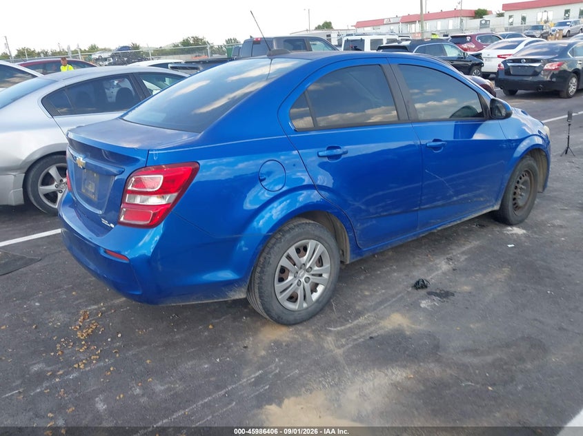 2017 CHEVROLET SONIC auction photo 4