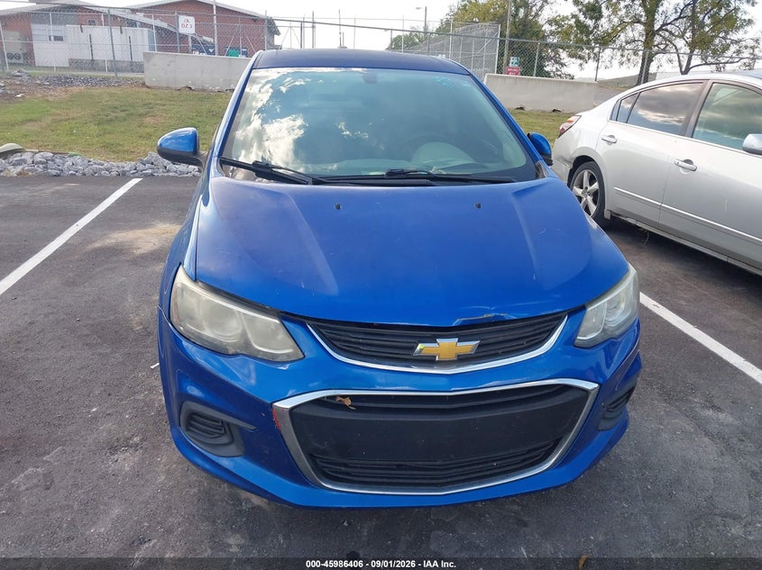 2017 CHEVROLET SONIC auction photo 6
