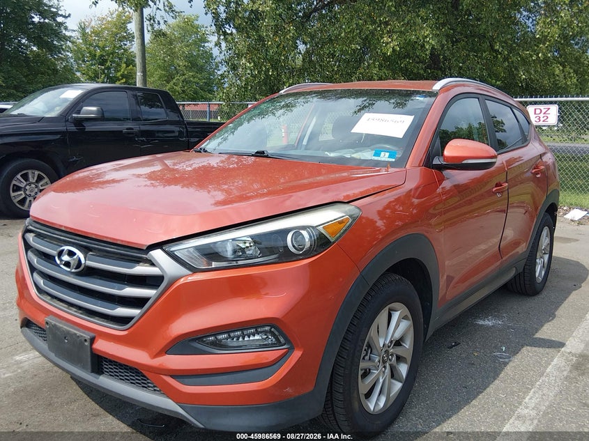 2016 Hyundai Tucson, Right Side, IAAI, VIN KM8J3CA22GU158626 — photo 2