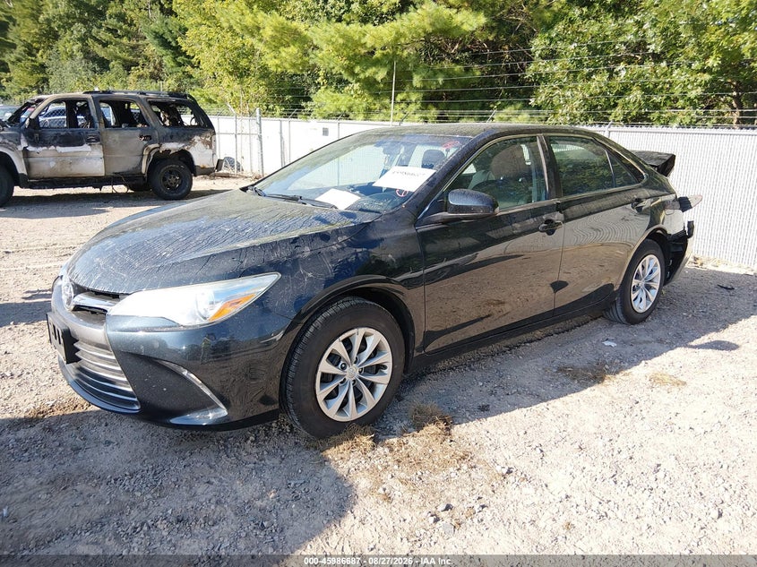 2016 Toyota Camry, Удар сзади, IAAI, VIN 4T4BF1FK4GR540509 — фото 2