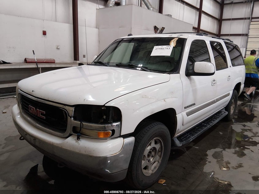 2004 GMC Yukon, Front End, IAAI, VIN 3GKFK16T34G326246 — photo 2