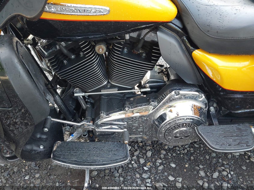 HARLEY-DAVIDSON FLHTK 2013