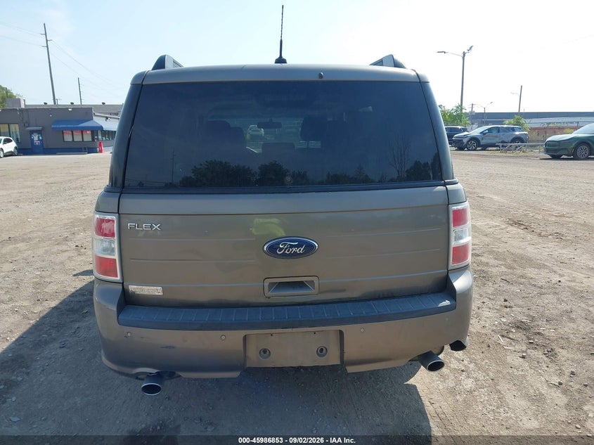 Фото 16 - FORD FLEX