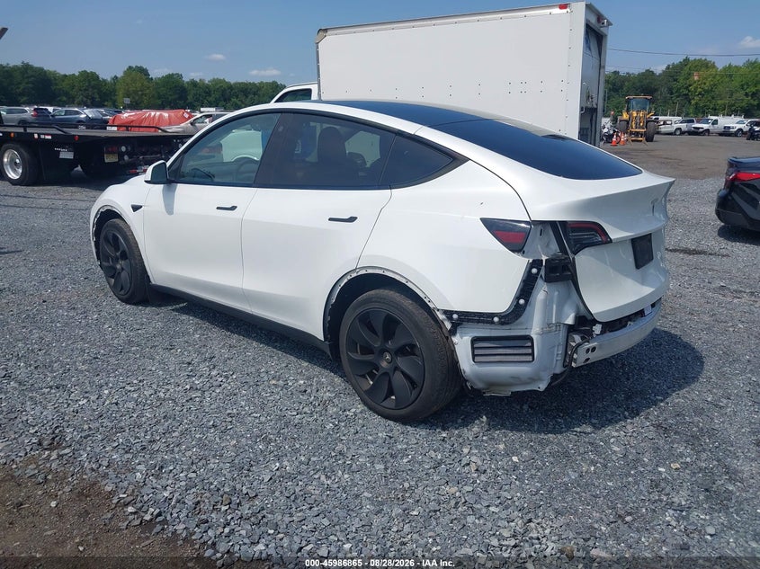 TESLA MODEL Y - zdjęcie 3