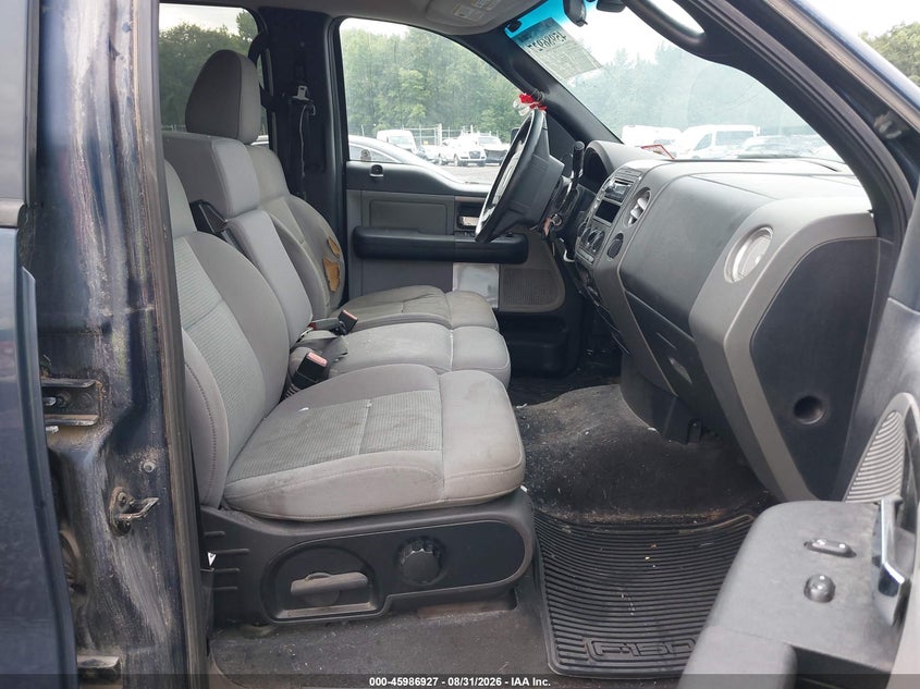 2004 FORD F-150 auction photo 5