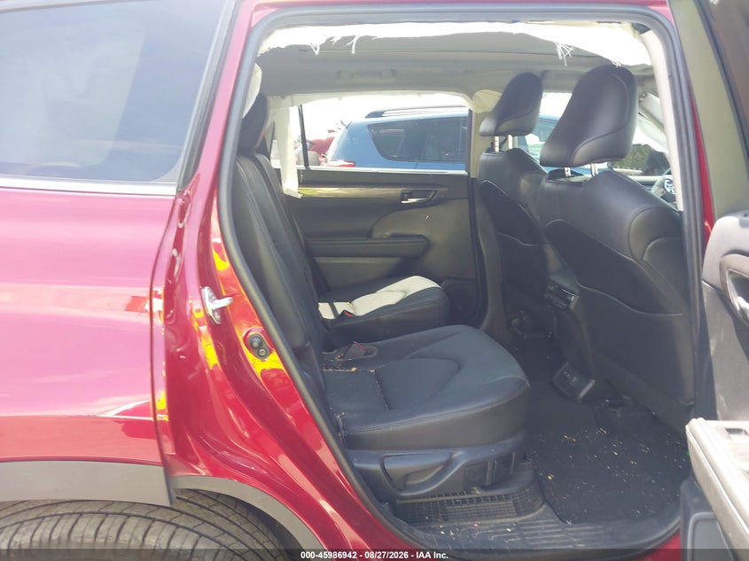 2021 TOYOTA HIGHLANDER auction photo 8