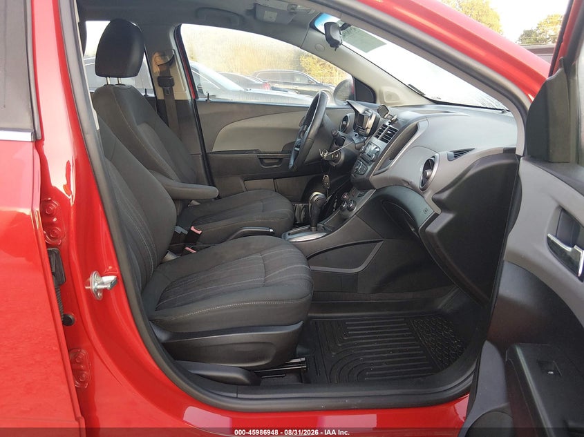 2012 CHEVROLET SONIC auction photo 5