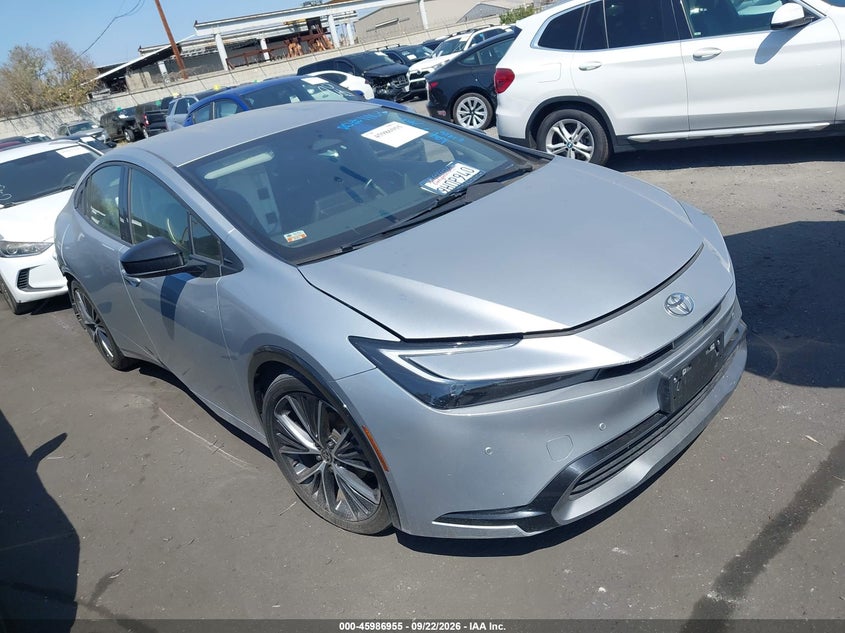 2023 TOYOTA PRIUS XLE