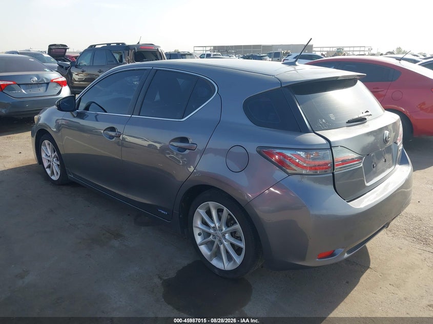 Vin: jthkd5bh9d2155328, lot: 46486288, lexus ct 200h 20133