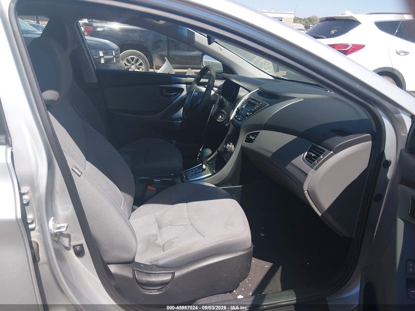 2013 HYUNDAI ELANTRA auction photo 5