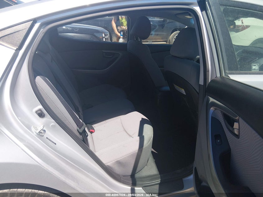 2013 HYUNDAI ELANTRA auction photo 8