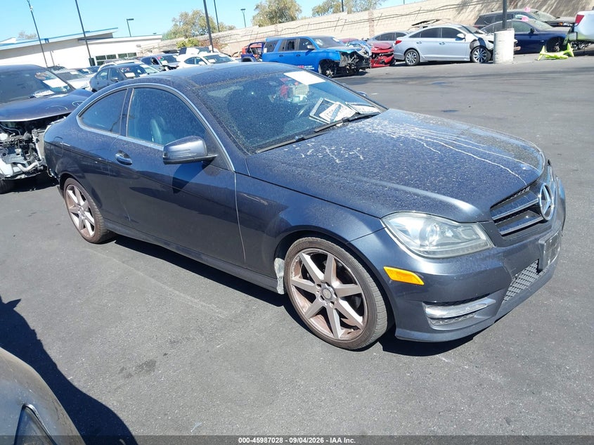 Vin: wddgj4hb9fg392409, lot: 46486301, mercedes-benz c 250 2015 img_1