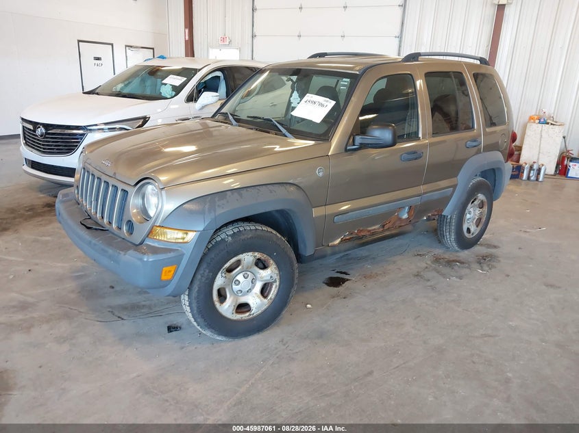 2005 JEEP LIBERTY auction photo 2