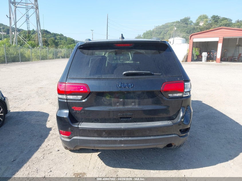 JEEP GRAND CHEROKEE - zdjęcie 16