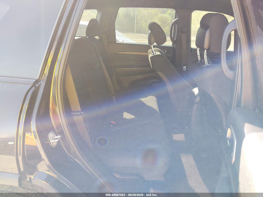 JEEP GRAND CHEROKEE - zdjęcie 8