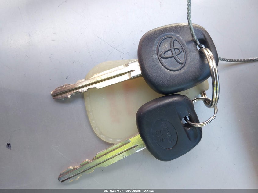 TOYOTA PRIUS 2002 VIN JT2BK12UX20038954