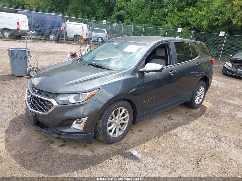 2020 Chevrolet Equinox, Right Front, IAAI, VIN 3GNAXSEV2LS674364 — photo 2