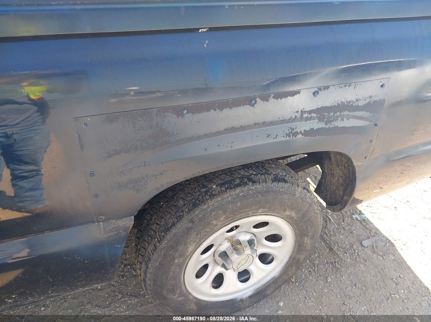 2005 CHEVROLET SILVERADO 1500 auction photo 6