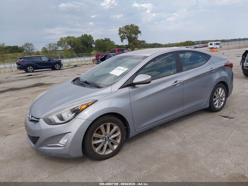 2015 HYUNDAI ELANTRA auction photo 2