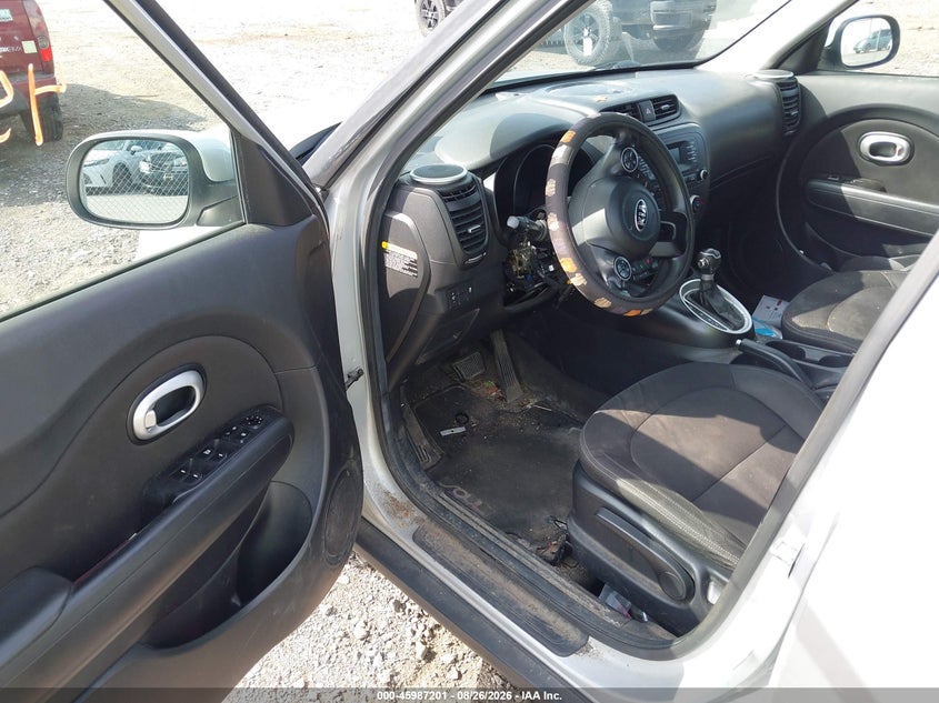 2016 KIA SOUL auction photo 5