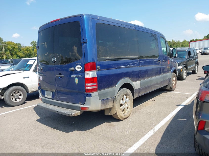 2011 MERCEDES-BENZ SPRINTER 2500 auction photo 4