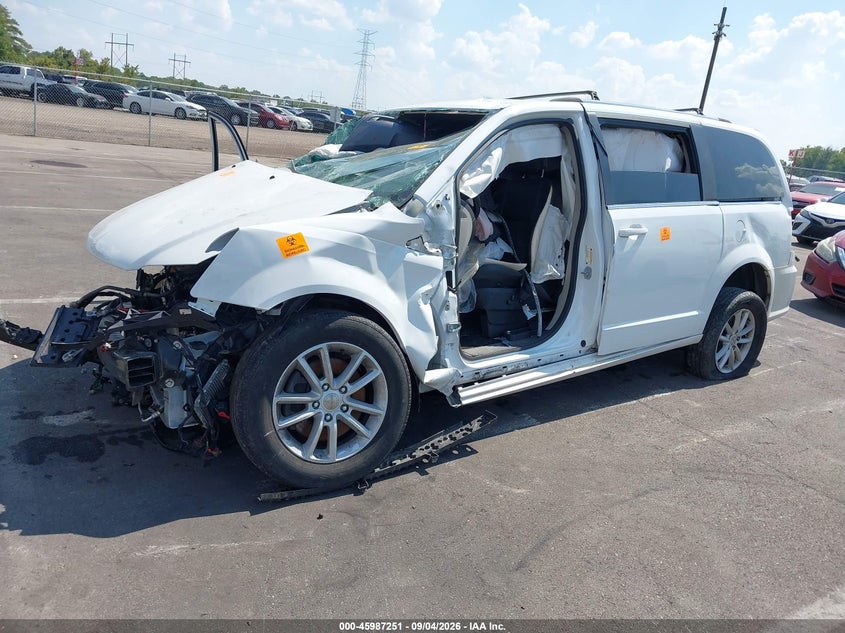 2019 Dodge Grand Caravan Sxt, Biohazard, IAAI, VIN 2C4RDGCG4KR512060 — photo 2