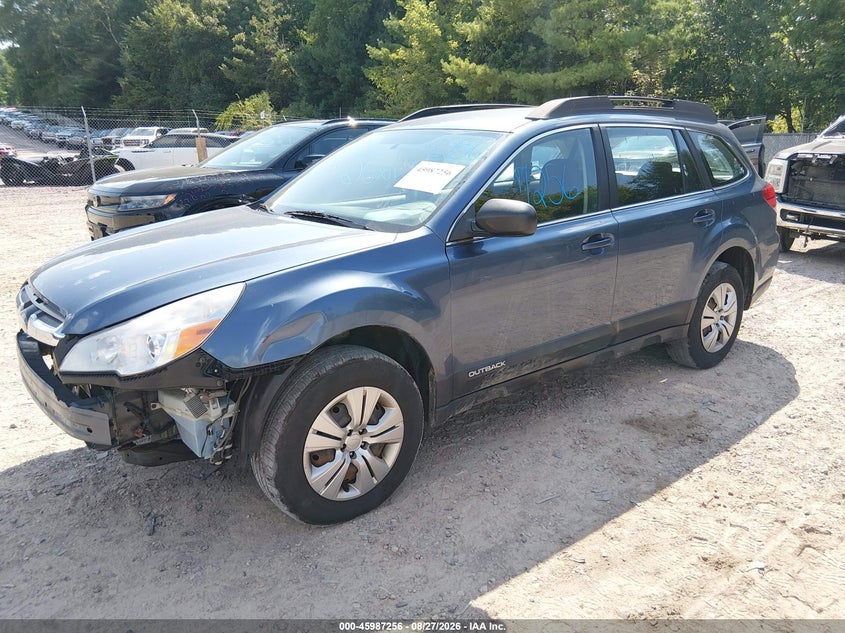 2013 SUBARU OUTBACK auction photo 2