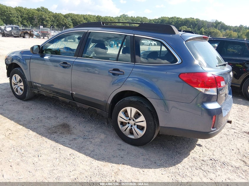2013 SUBARU OUTBACK auction photo 3