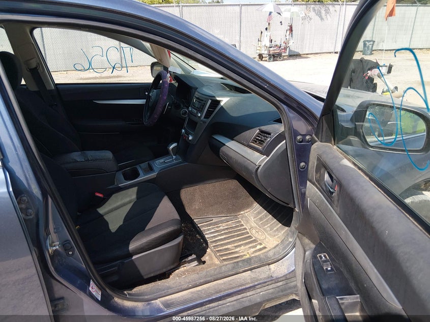 2013 SUBARU OUTBACK auction photo 5