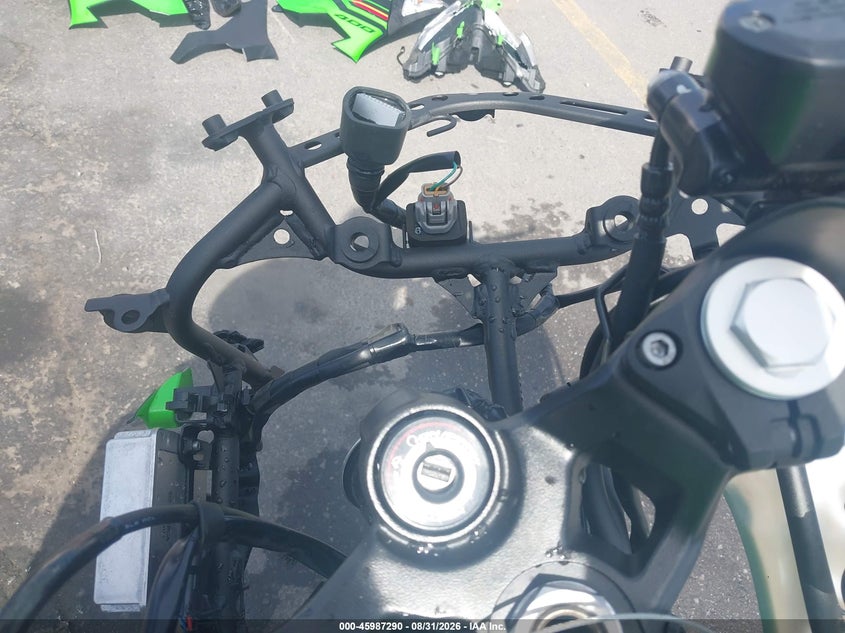 KAWASAKI EX400 2023