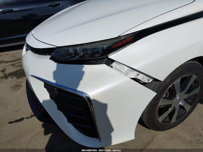 2017 TOYOTA MIRAI auction photo 6