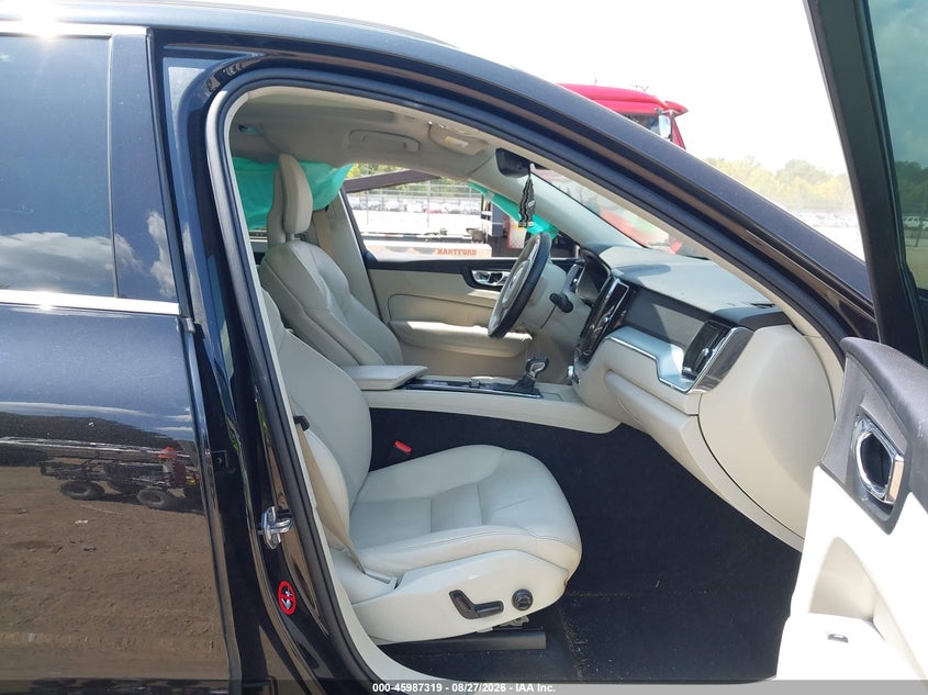 VOLVO XC60 - zdjęcie 5