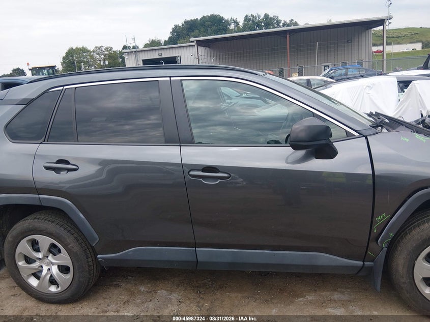 TOYOTA RAV4 - zdjęcie 13